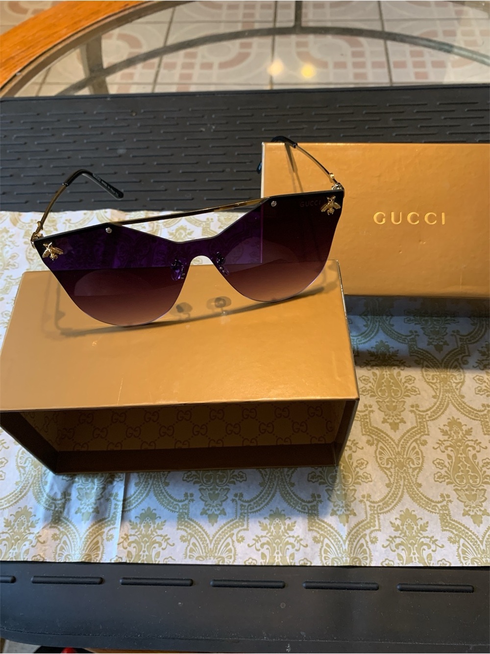 Gucci Women's Dark Purple Shield Sunglasses with Gold Bee Detail - Picture 9 of 12